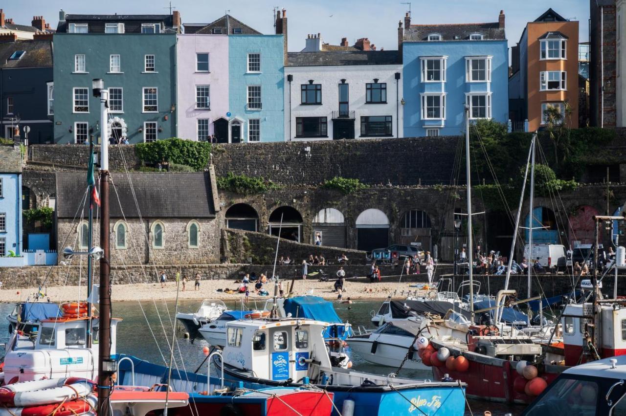 Gwynne House - 6 Bedroom Luxurious Holiday Home - Tenby Harbour מראה חיצוני תמונה