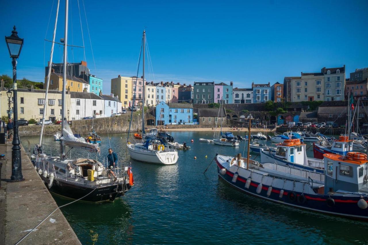 Gwynne House - 6 Bedroom Luxurious Holiday Home - Tenby Harbour מראה חיצוני תמונה